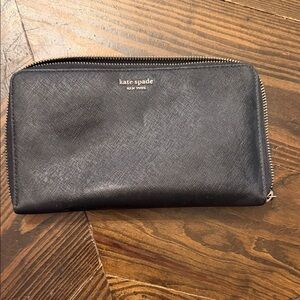 kate spade large black saffiano zip-around wallet with gold logo